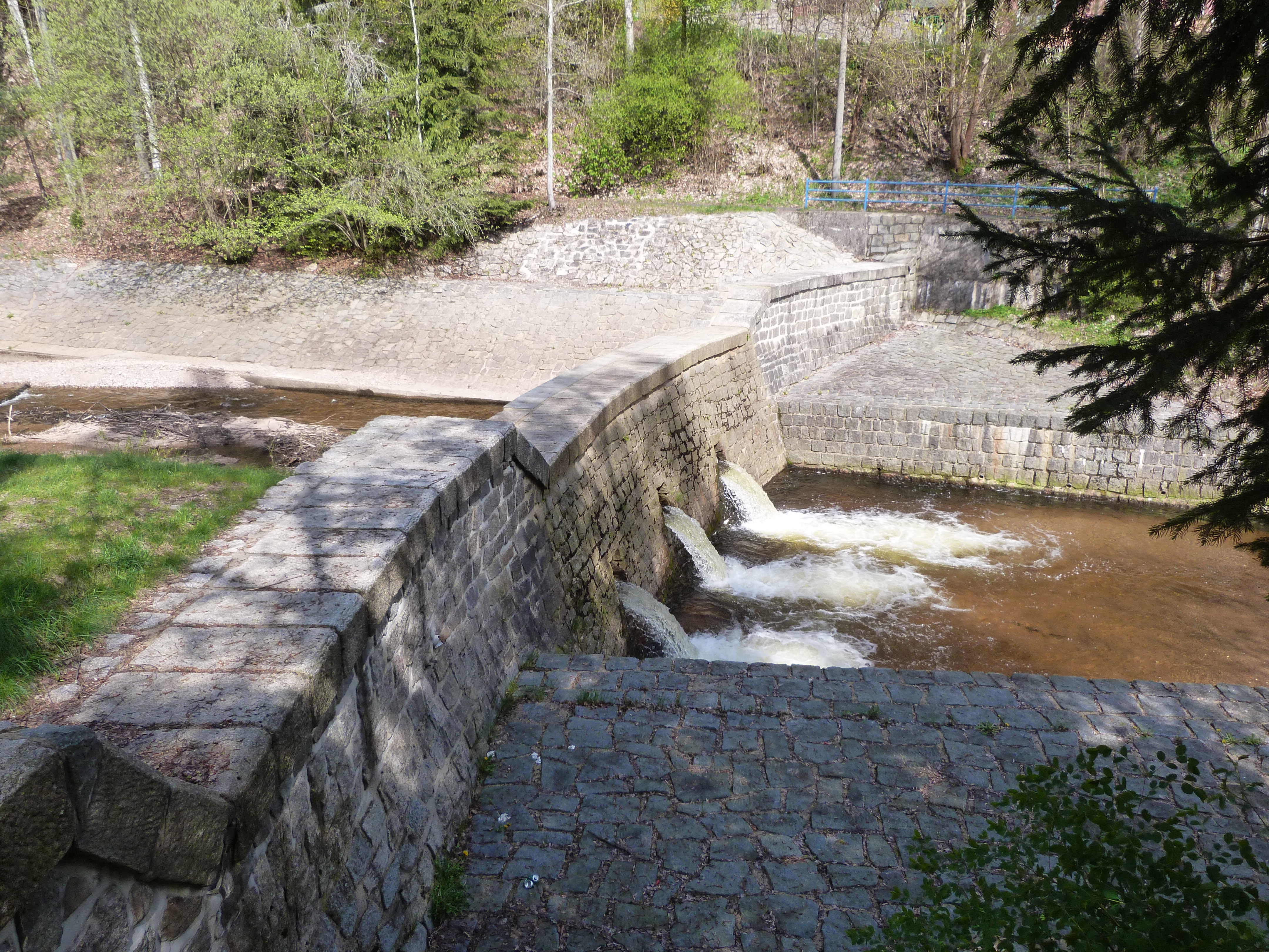 Rolava nad obcí Nejdek Rolava nad obcí Nejdek